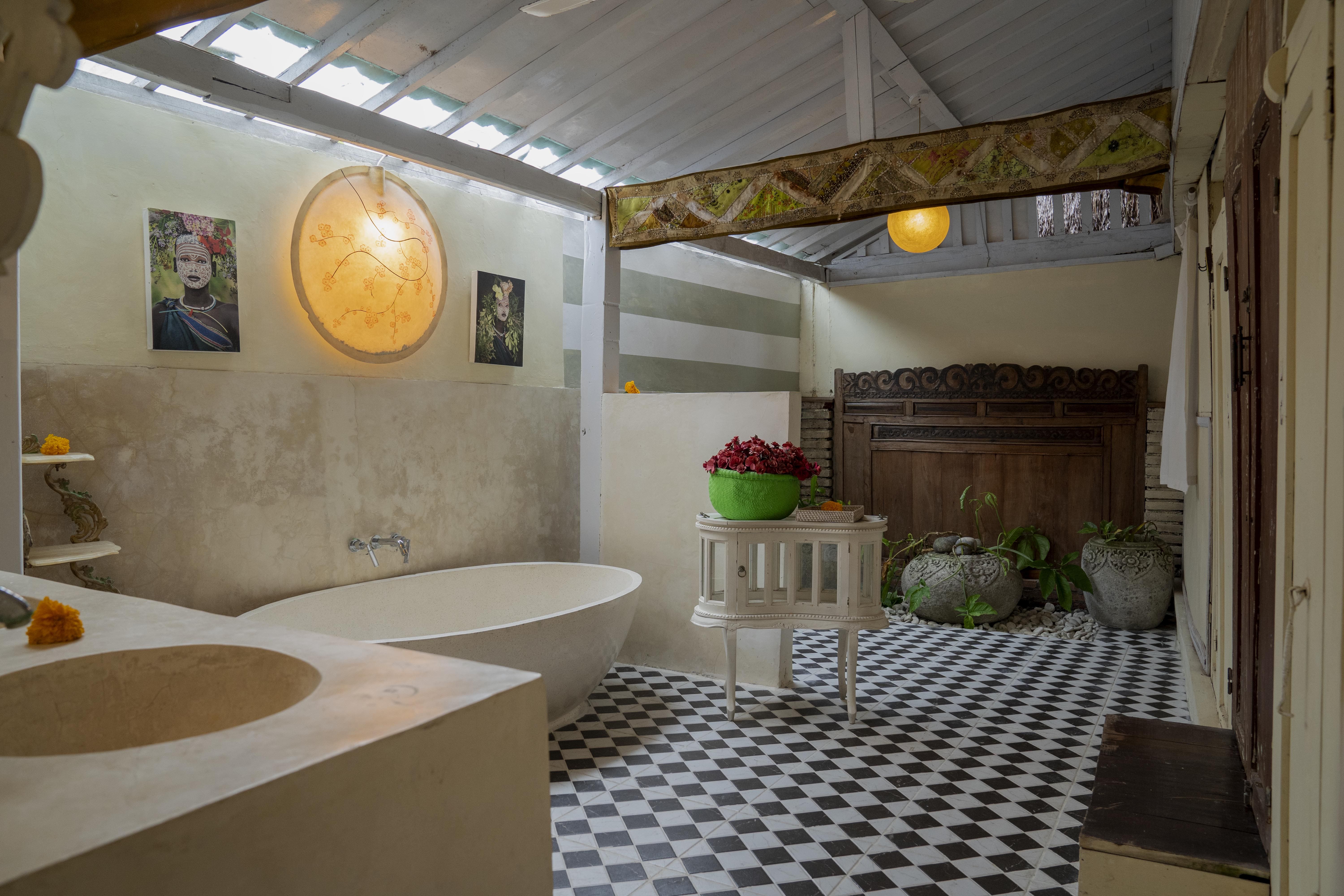 Sumatra Bathroom
